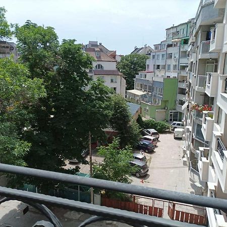 One Bedroom Apartment 5 - Restaurant Stadium 플로브디프 외부 사진