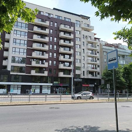 One Bedroom Apartment 5 - Restaurant Stadium 플로브디프 외부 사진