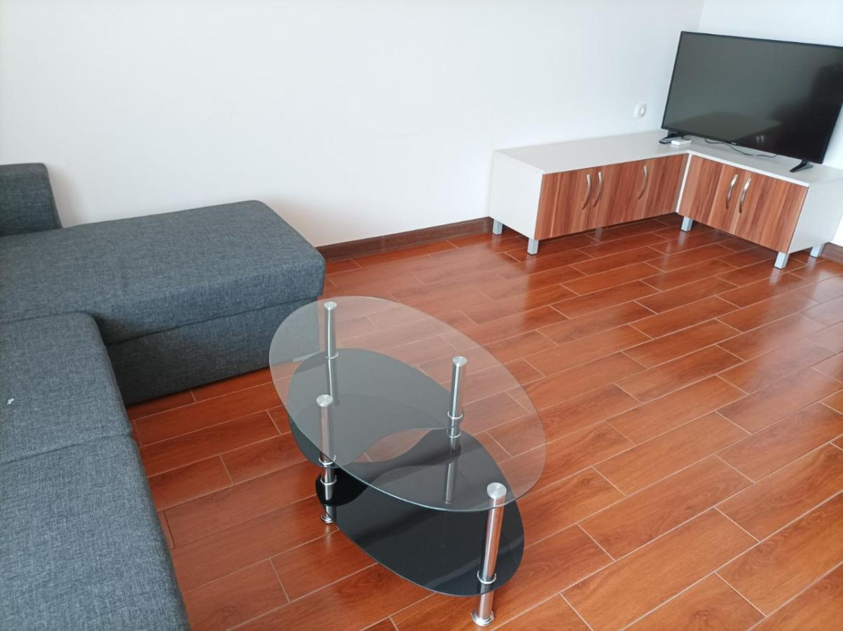 One Bedroom Apartment 5 - Restaurant Stadium 플로브디프 외부 사진