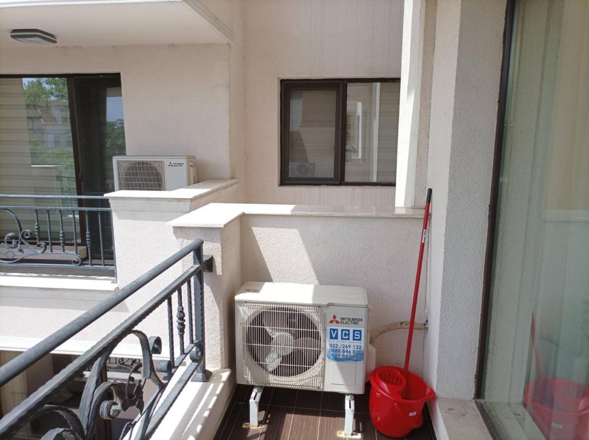 One Bedroom Apartment 5 - Restaurant Stadium 플로브디프 외부 사진