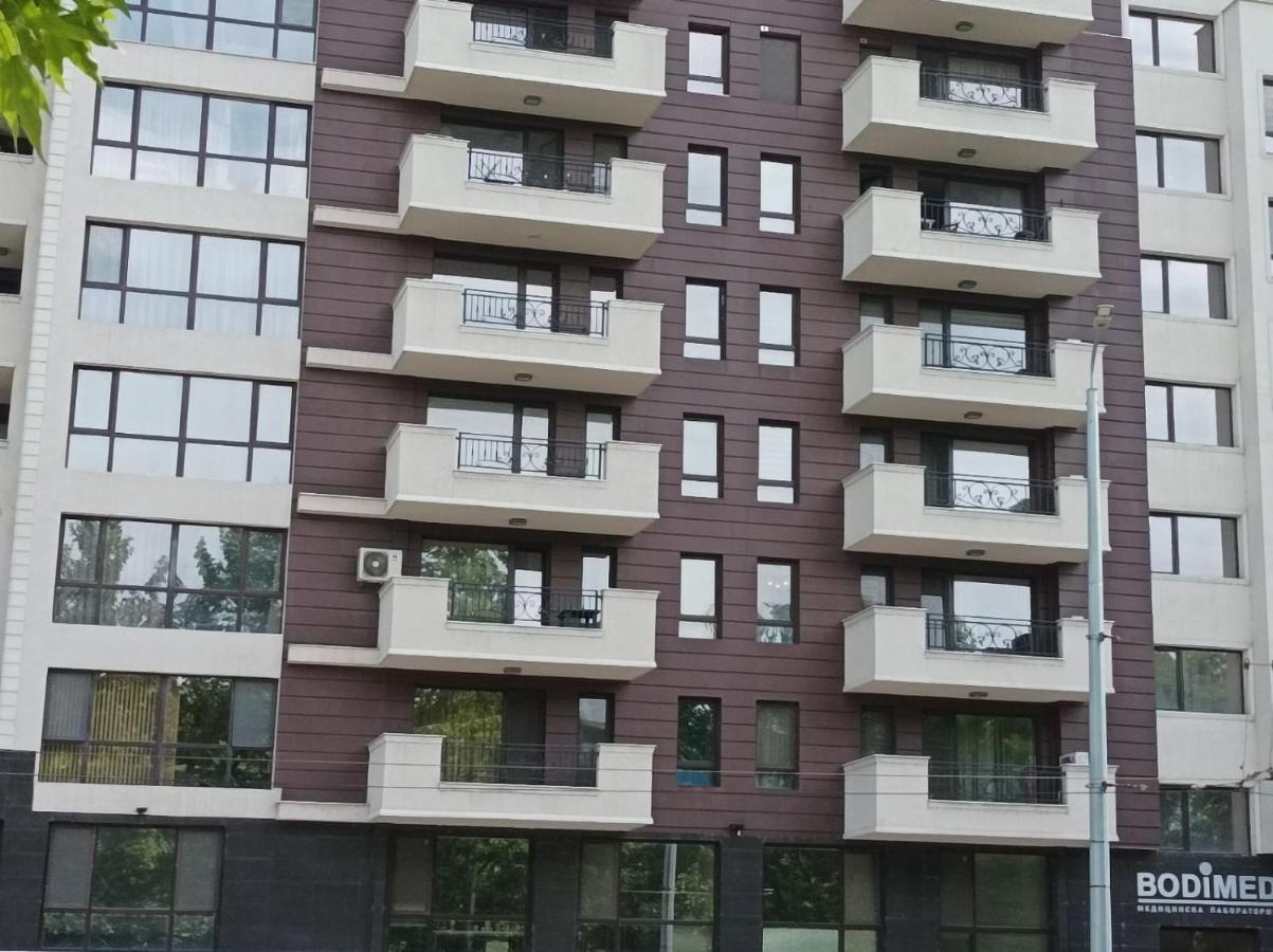 One Bedroom Apartment 5 - Restaurant Stadium 플로브디프 외부 사진
