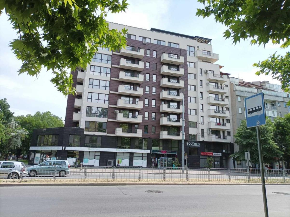 One Bedroom Apartment 5 - Restaurant Stadium 플로브디프 외부 사진