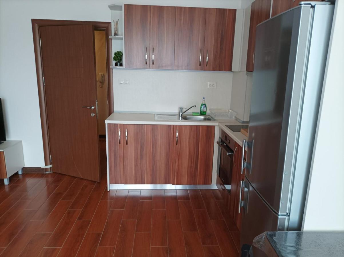 One Bedroom Apartment 5 - Restaurant Stadium 플로브디프 외부 사진