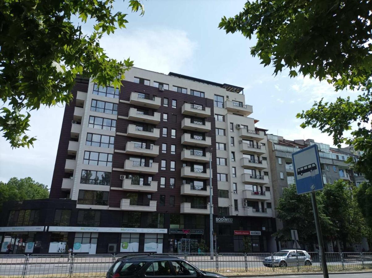 One Bedroom Apartment 5 - Restaurant Stadium 플로브디프 외부 사진